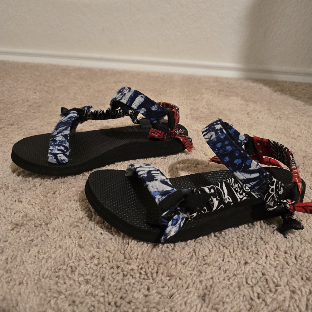 Arizona Love sandals size 10 size 40